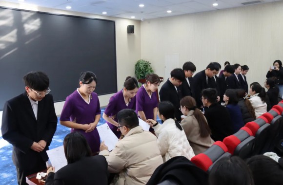 校企携手筑通路 职面未来启新篇 | 航空旅游管理学院万豪订单班校招面试火热进行