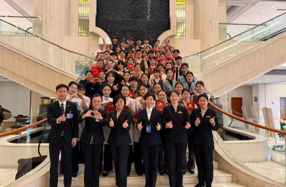 陕西旅游烹饪职业学院学子在北京圆满完成全国两会服务保障任务