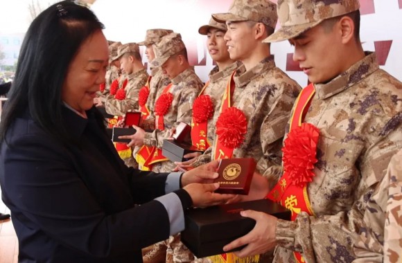 青春赴戎装 报国正当时 | 学院领导班子欢送上半年14名学子光荣入伍