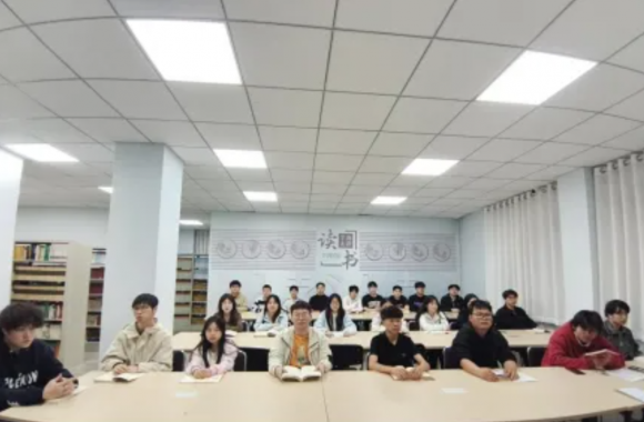 赓续雷锋精神 书写青春担当 | 社团联合会成功举办读书分享会